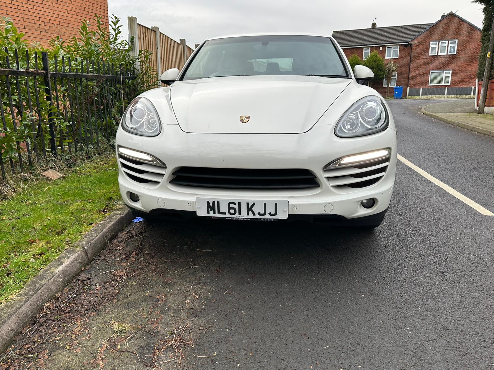 Porsche Cayenne 3.0 TD V6 SUV 5dr Diesel Tiptronic 4WD Euro 5 (s/s) (240 ps)