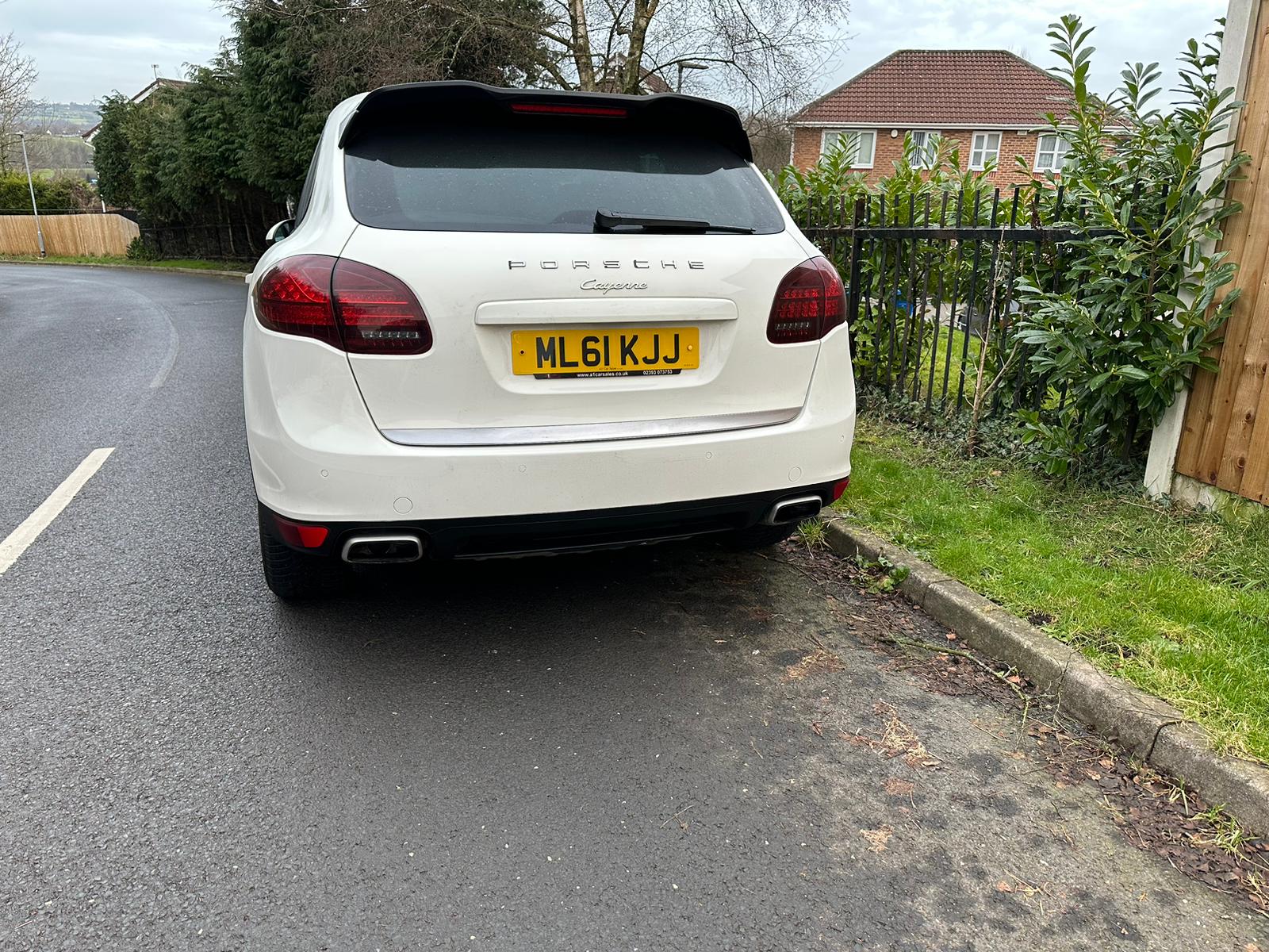 Porsche Cayenne 3.0 TD V6 SUV 5dr Diesel Tiptronic 4WD Euro 5 (s/s) (240 ps)