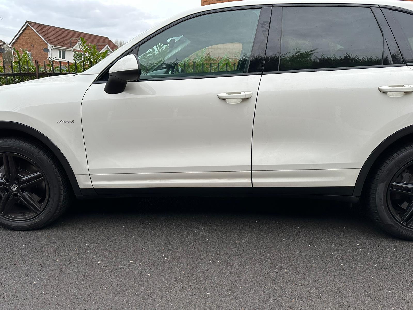 Porsche Cayenne 3.0 TD V6 SUV 5dr Diesel Tiptronic 4WD Euro 5 (s/s) (240 ps)