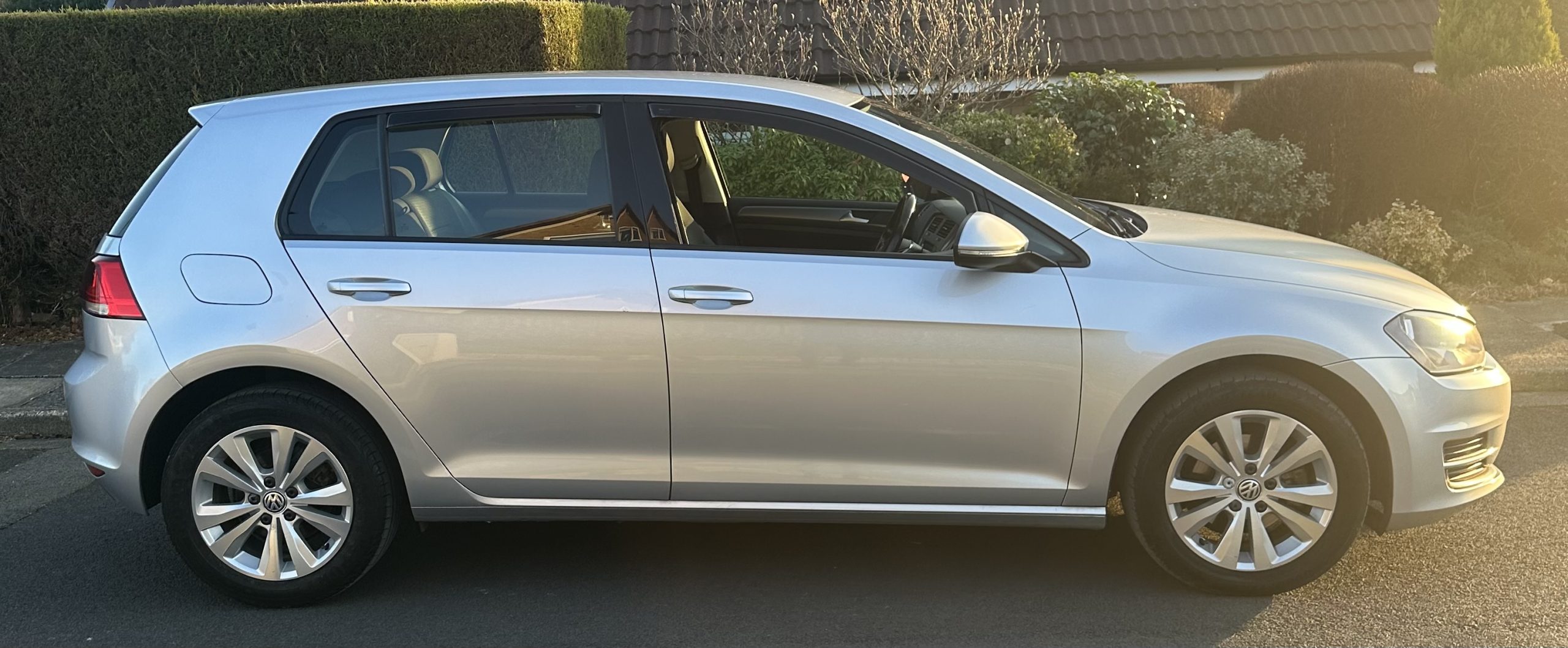 Volkswagen Golf 1.6 TDI BlueMotion Tech SE Hatchback 5dr Diesel Manual Euro 5 (s/s) (105 ps)