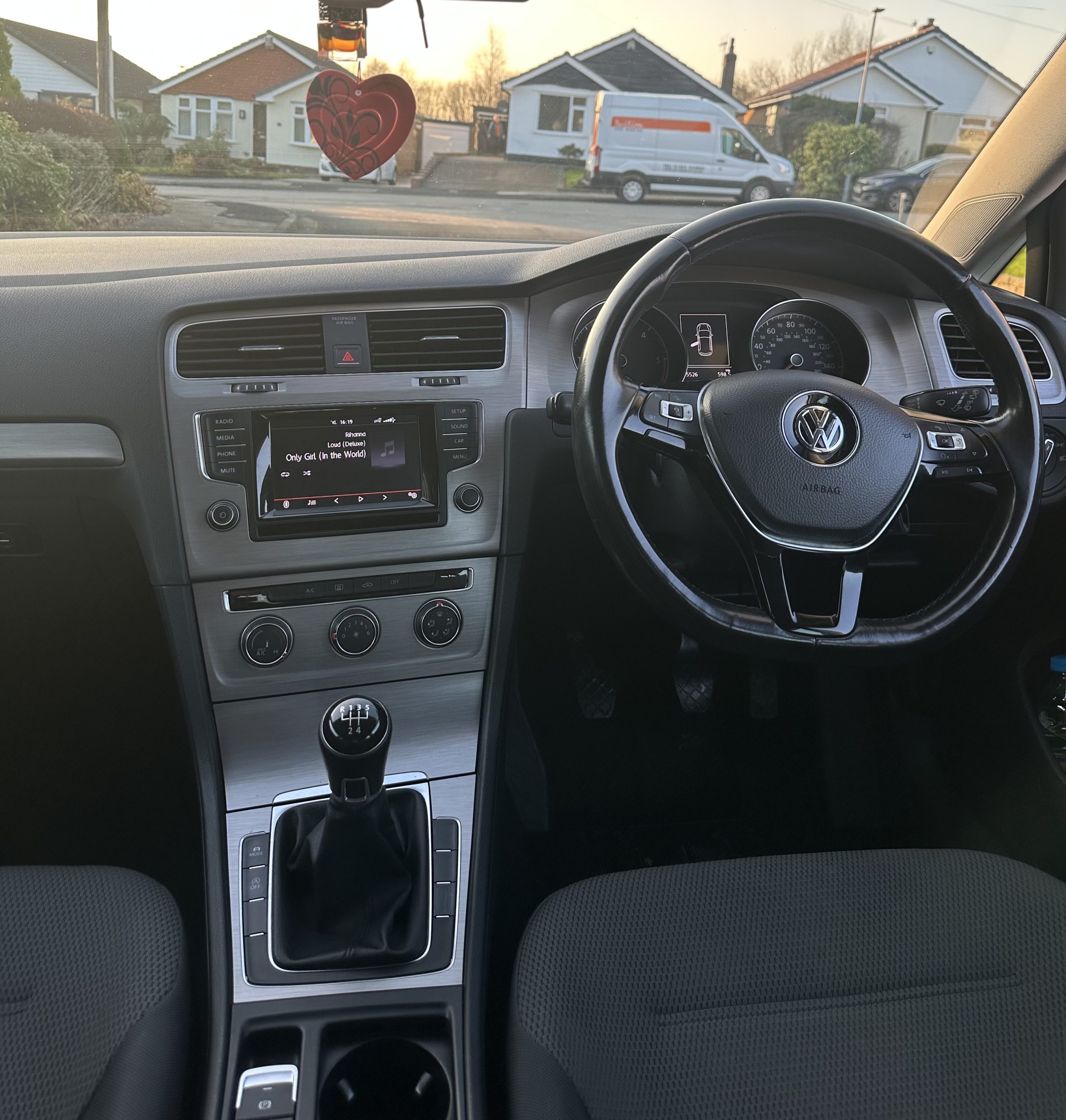 Volkswagen Golf 1.6 TDI BlueMotion Tech SE Hatchback 5dr Diesel Manual Euro 5 (s/s) (105 ps)