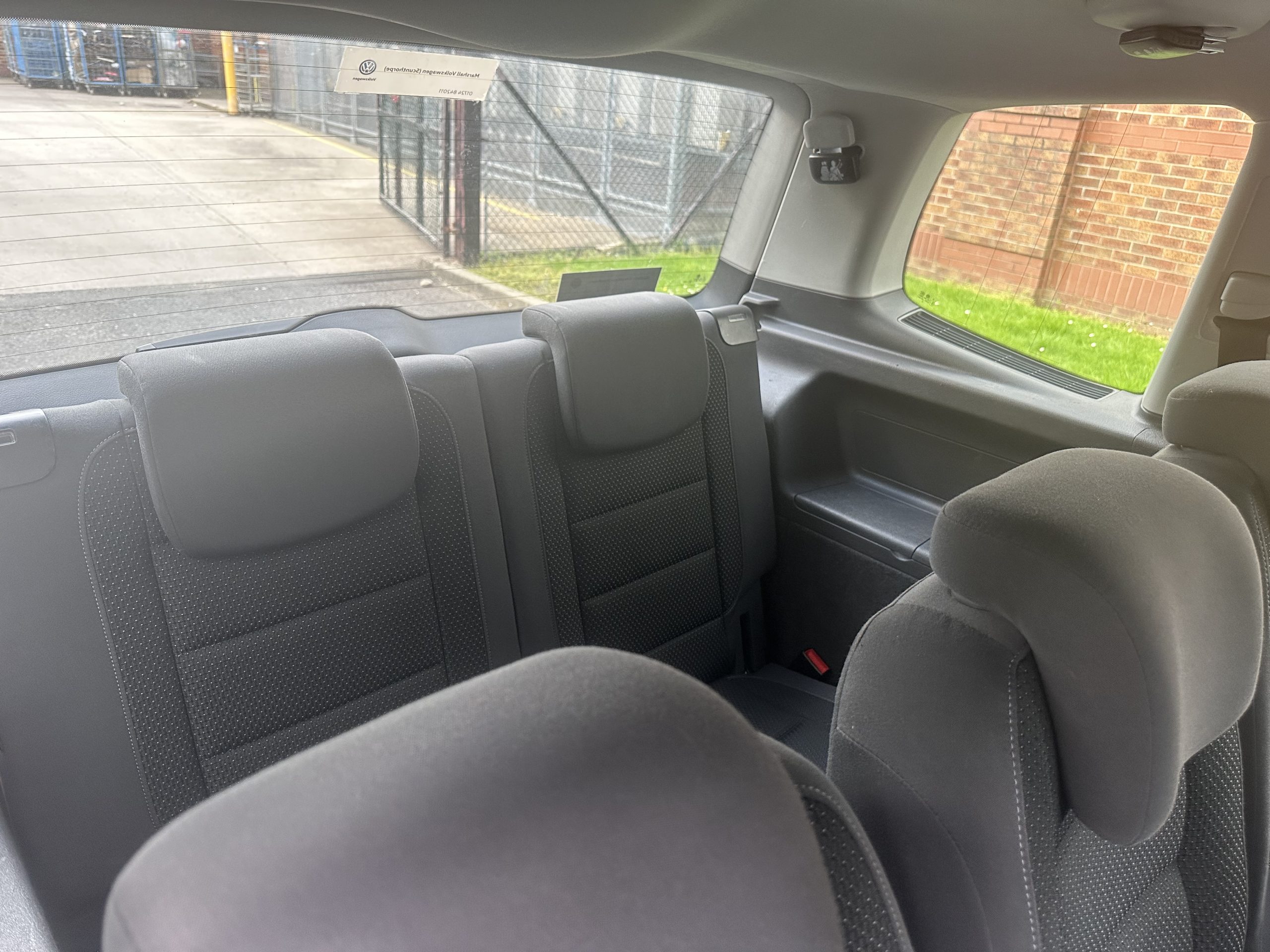 Volkswagen Touran 1.6 TDI BlueMotion Tech SE DSG Euro 5 (s/s) 5dr