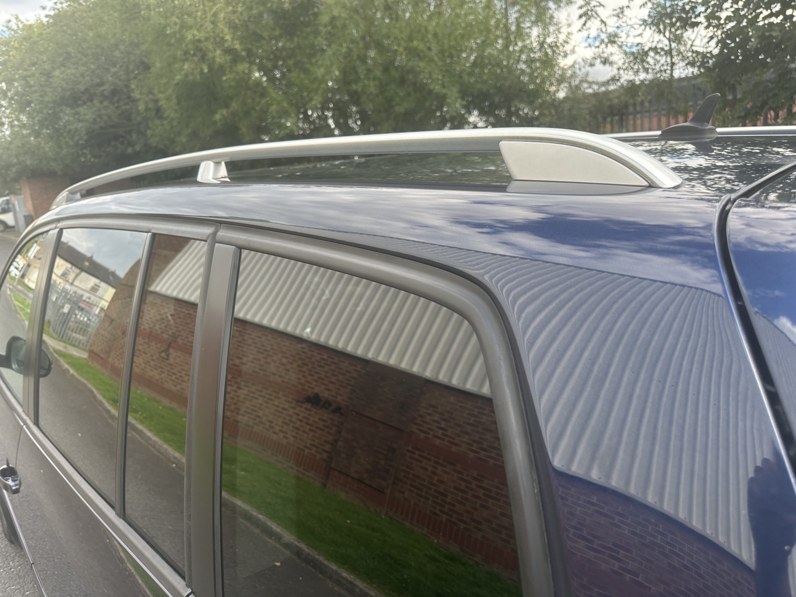 Volkswagen Touran 1.6 TDI BlueMotion Tech SE DSG Euro 5 (s/s) 5dr