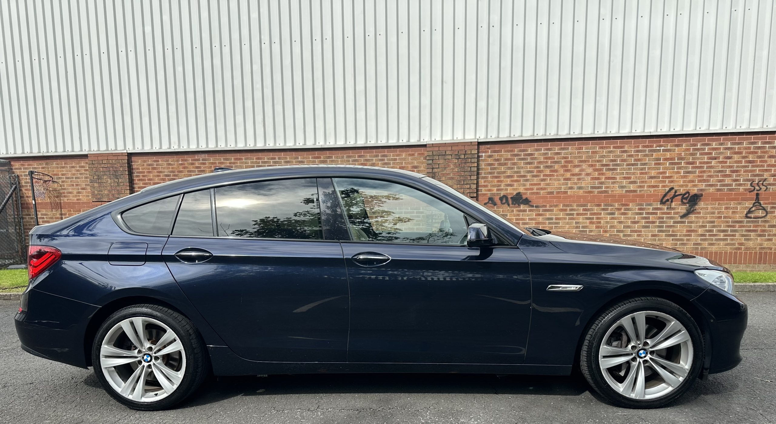 BMW 5 Series Gran Turismo 3.0 530d SE GT Steptronic Euro 5 5d