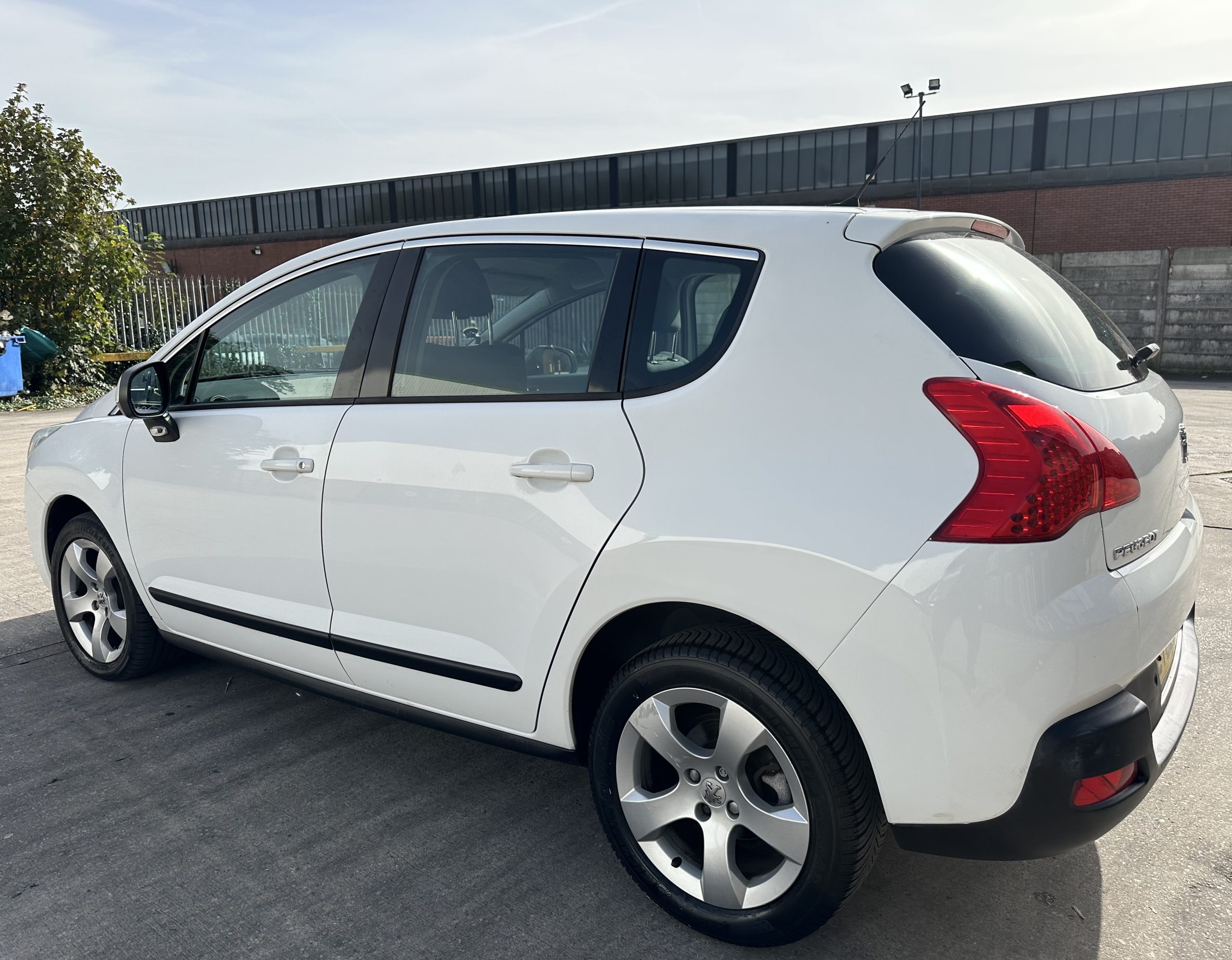 Peugeot 3008 1.6-HDi Active EGC Euro 5 5dr