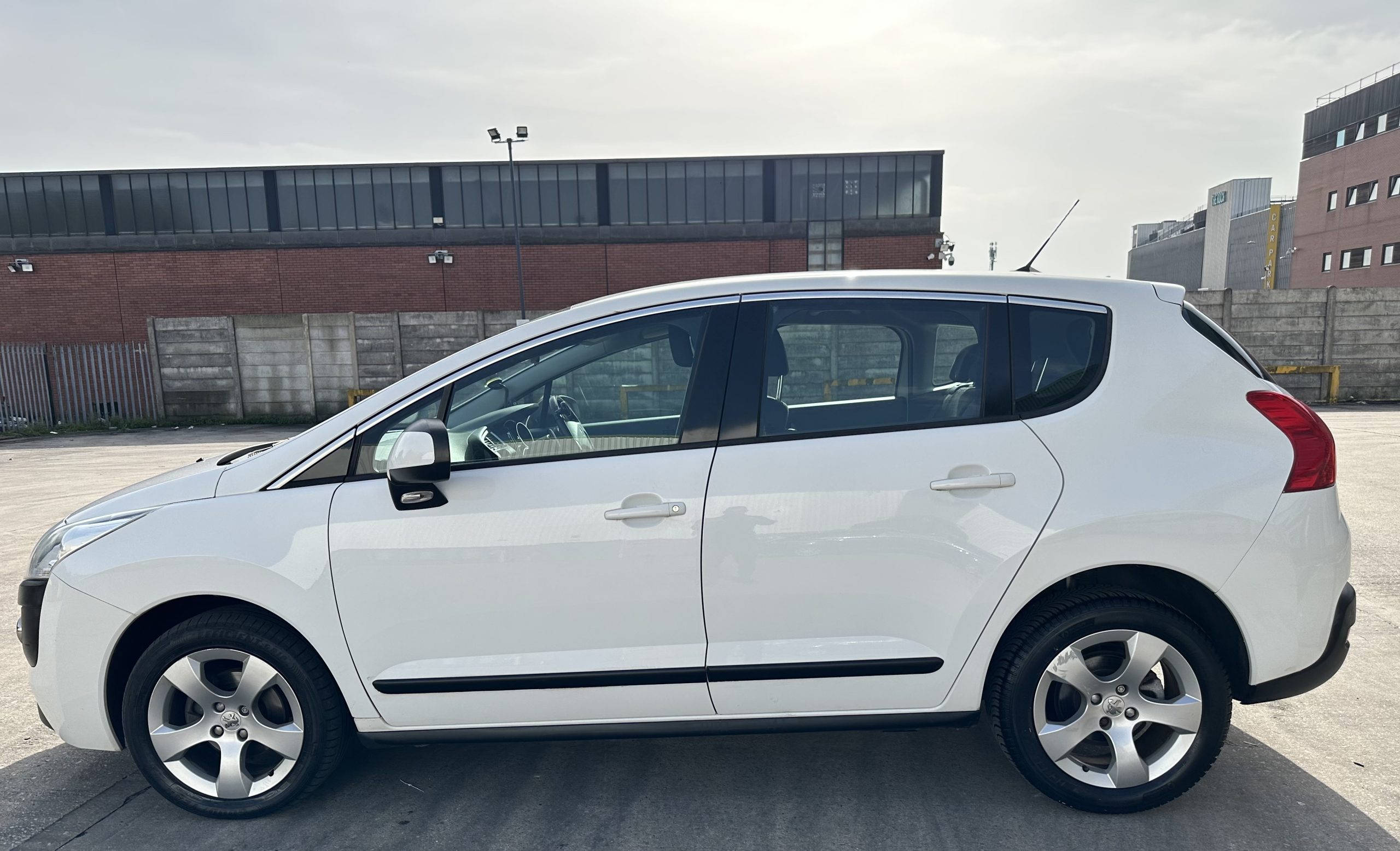 Peugeot 3008 1.6-HDi Active EGC Euro 5 5dr