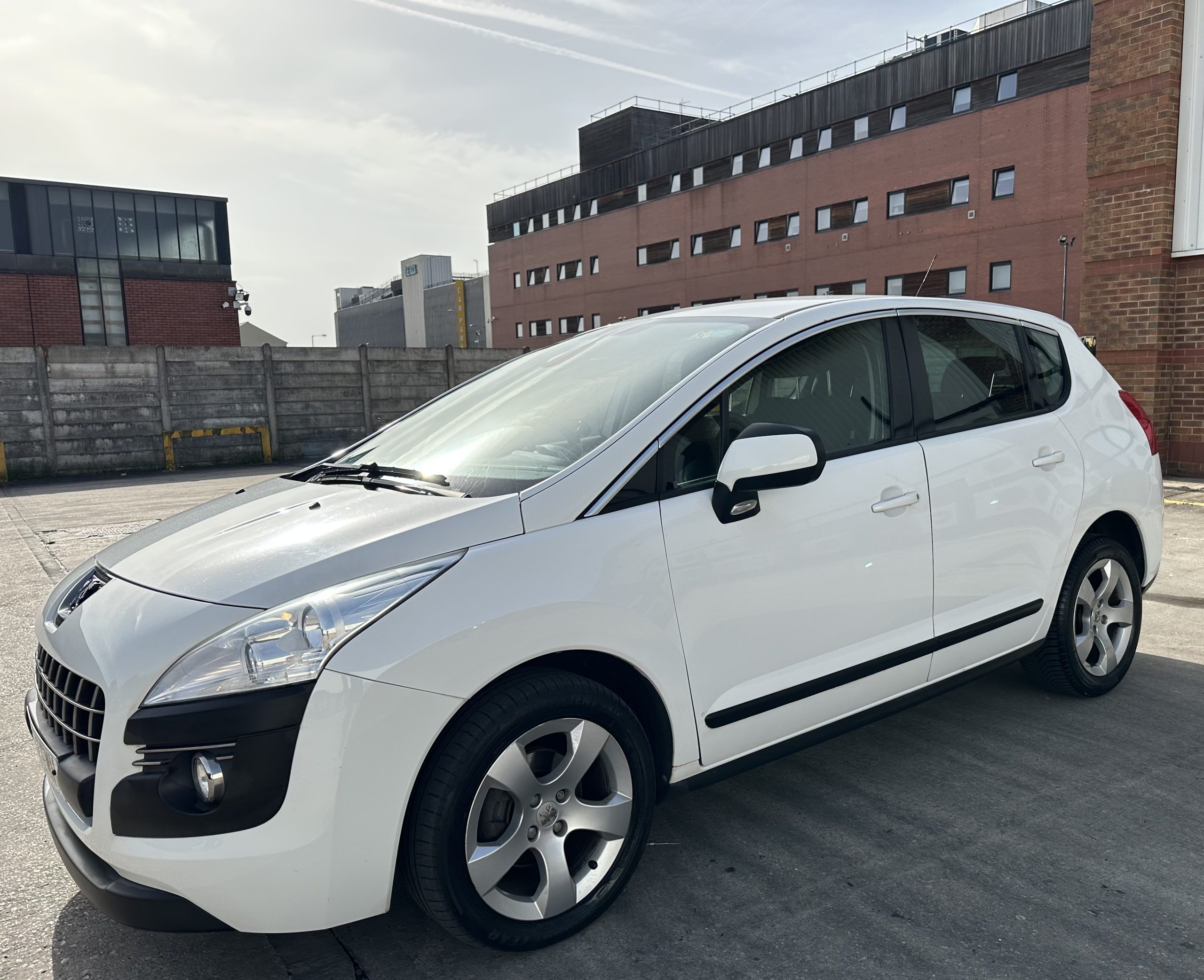 Peugeot 3008 1.6-HDi Active EGC Euro 5 5dr
