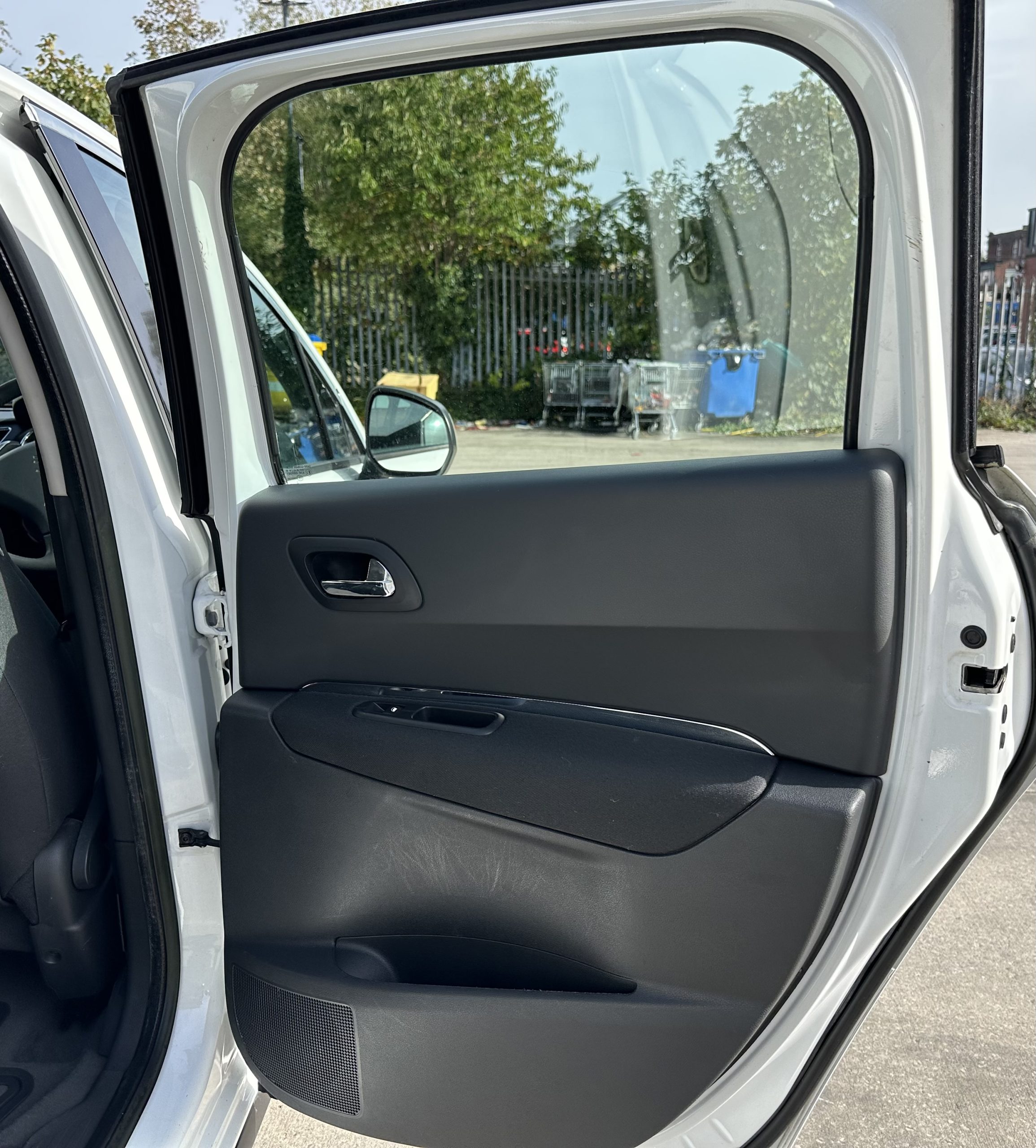 Peugeot 3008 1.6-HDi Active EGC Euro 5 5dr