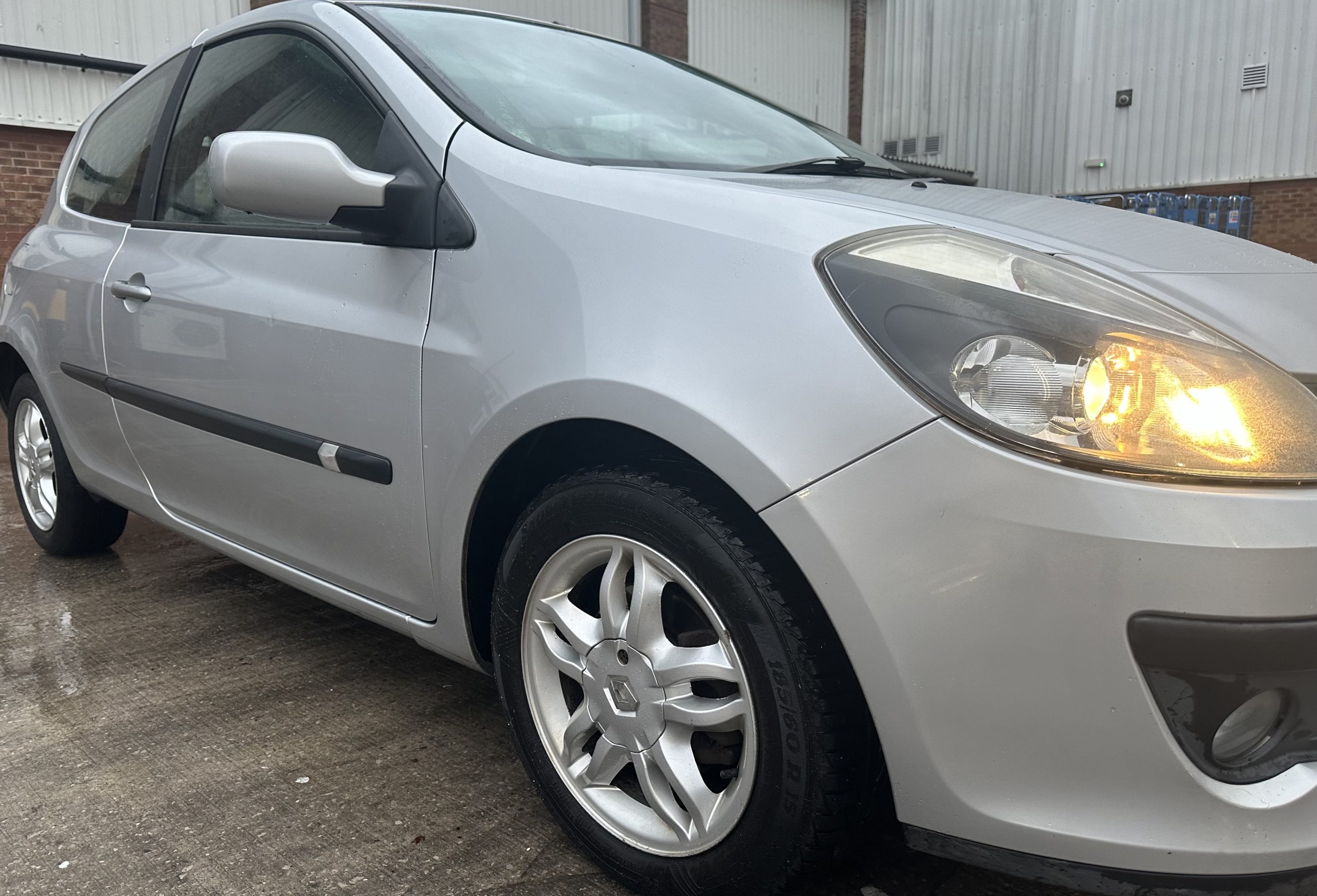 Renault Clio 1.2 TCe 16v Dynamique 3dr