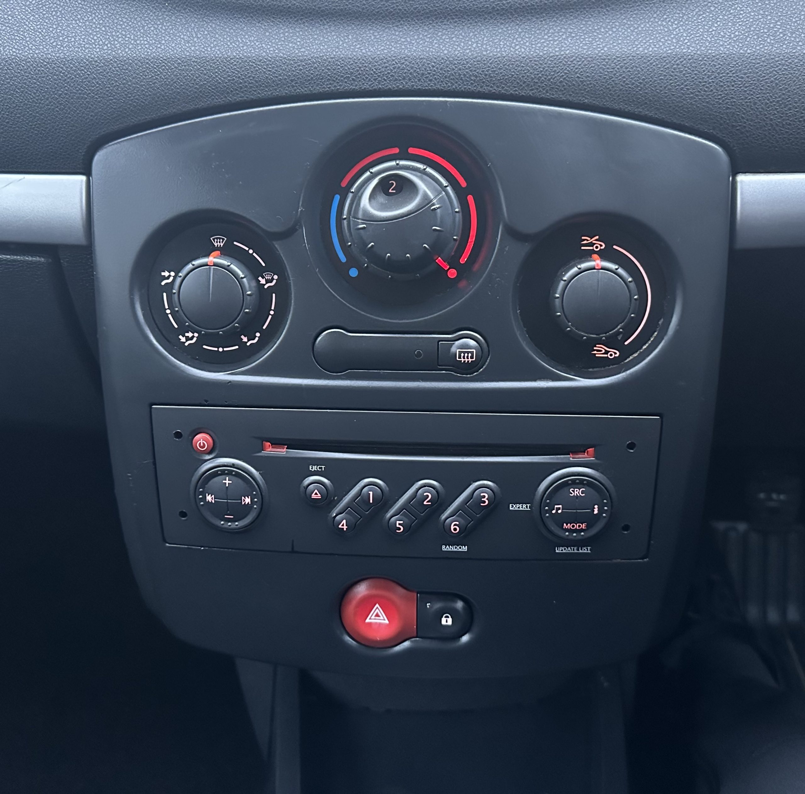 Renault Clio 1.2 TCe 16v Dynamique 3dr